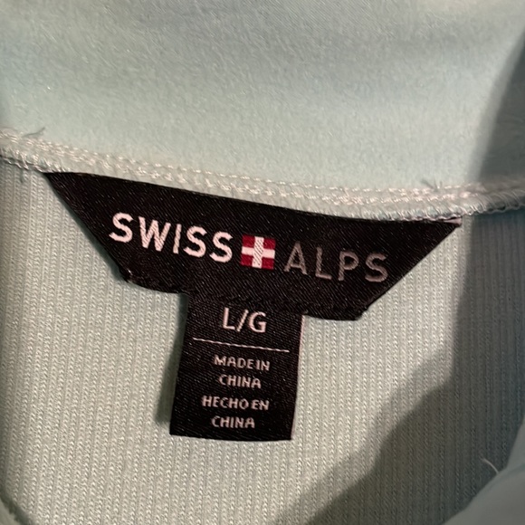 Athletic Top - Picture 6 of 7